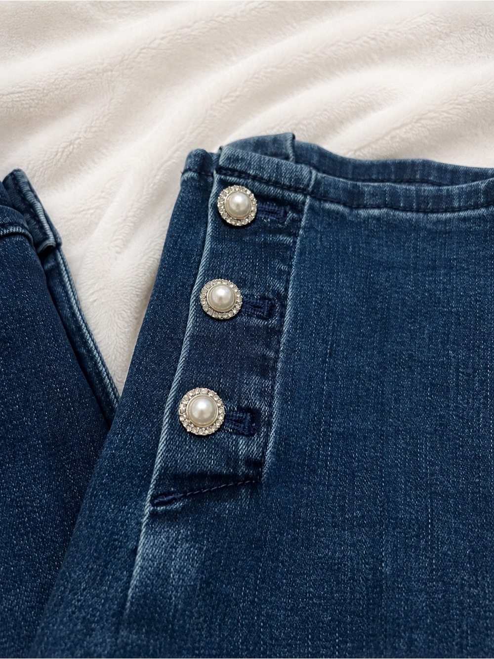 Talbots Dark Wash Jeans with Pearl Button Ankle Detail - size 16W jegging - Picture 3 of 4